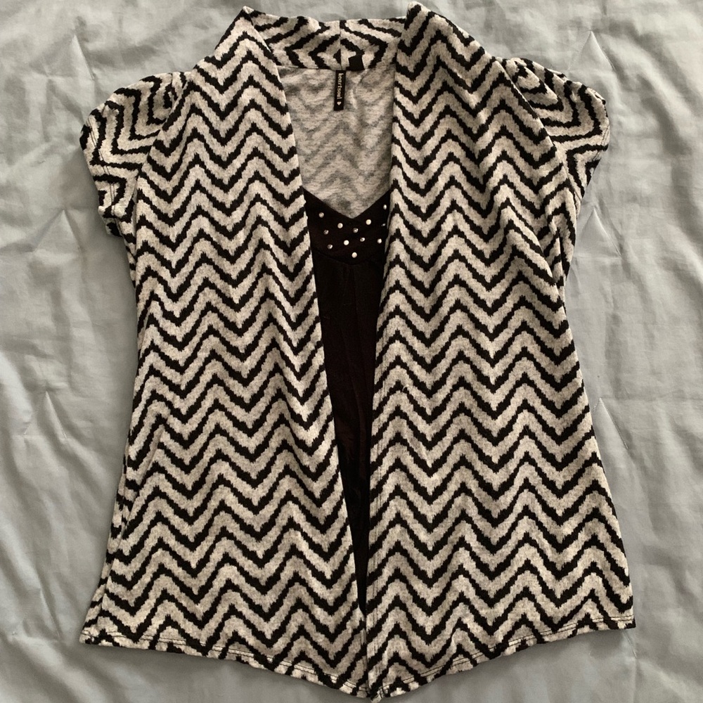 Short sleeve shirt